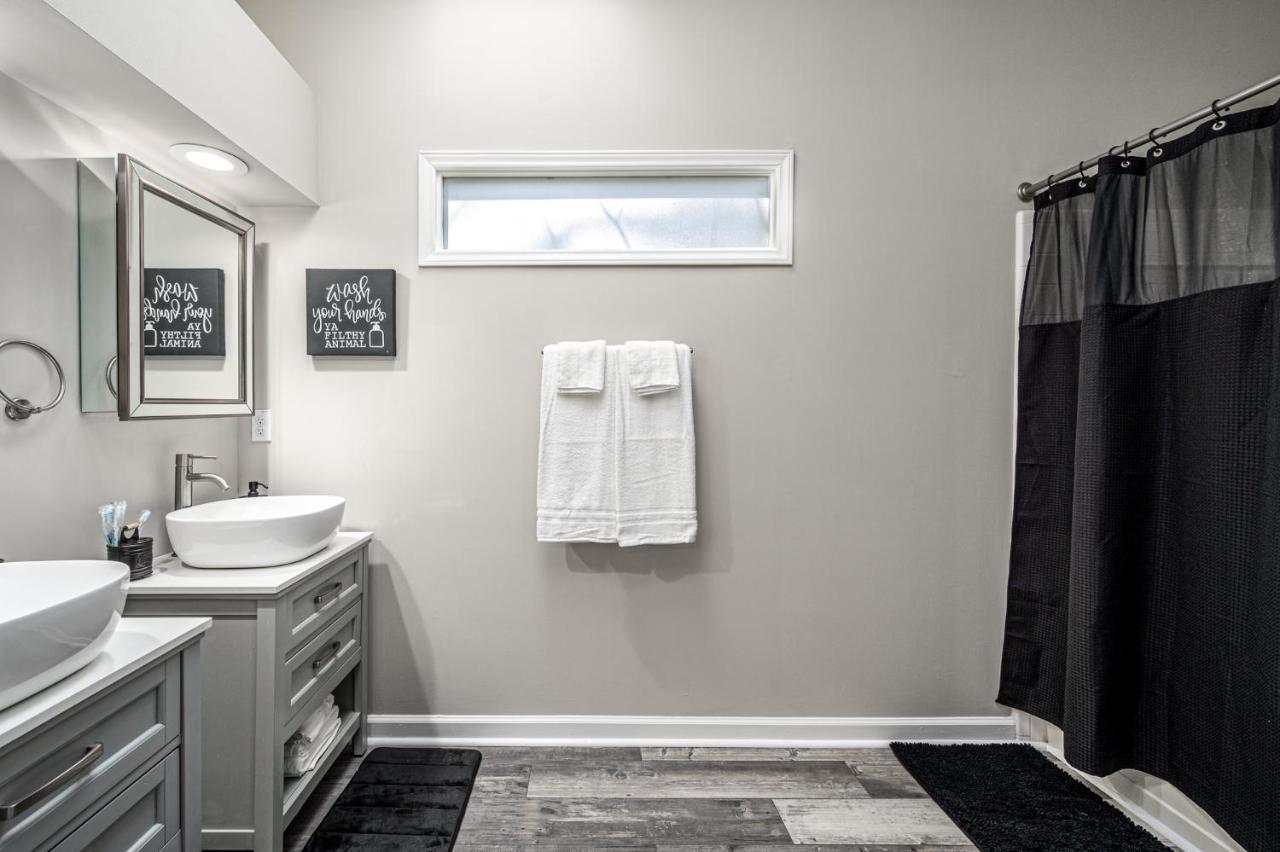 Cozy Industrial Kildaire Farms Home- Near Downtown Cary Bagian luar foto