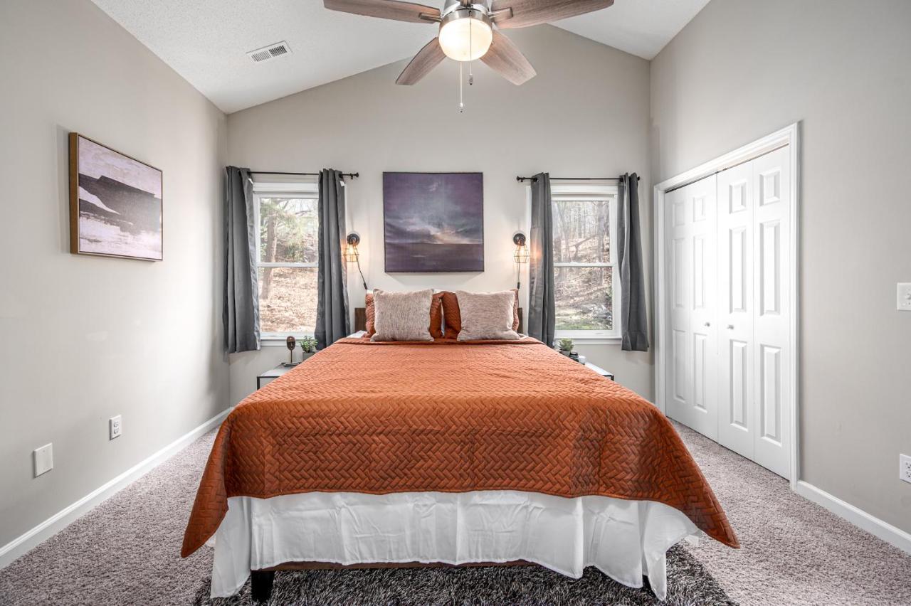 Cozy Industrial Kildaire Farms Home- Near Downtown Cary Bagian luar foto