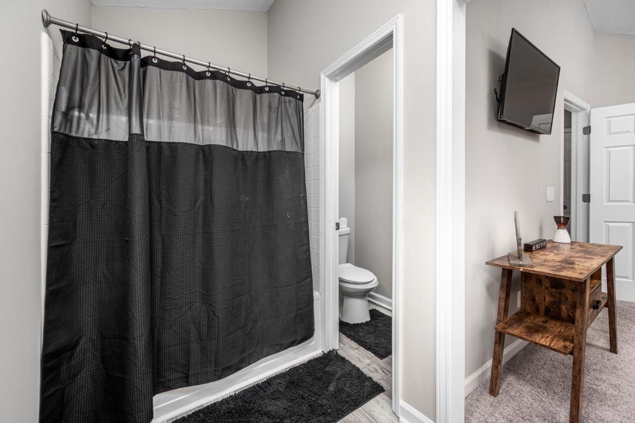 Cozy Industrial Kildaire Farms Home- Near Downtown Cary Bagian luar foto